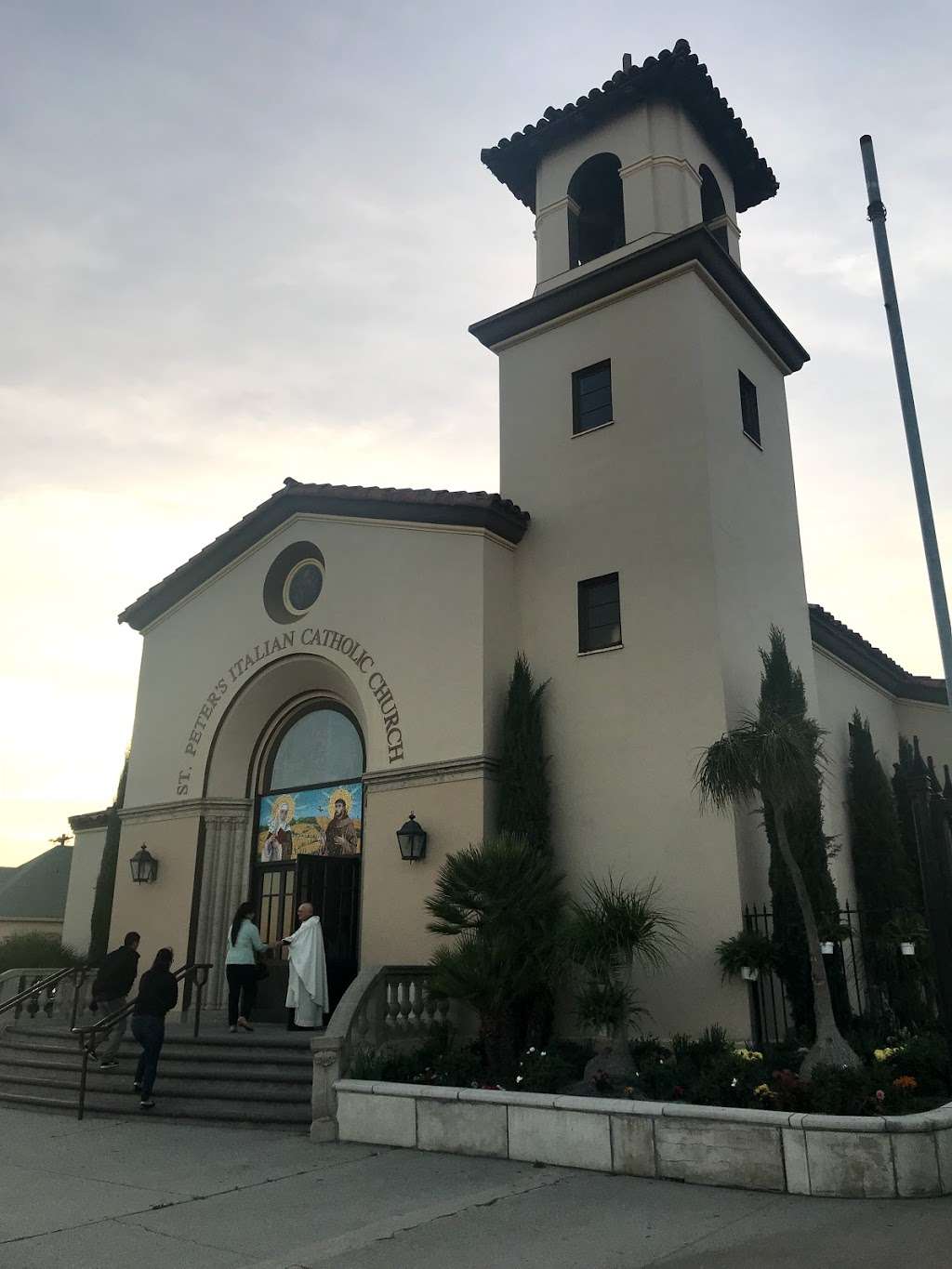 St Peters Italian Catholic Church | 1039 N Broadway, Los Angeles, CA 90012, USA | Phone: (323) 225-8119