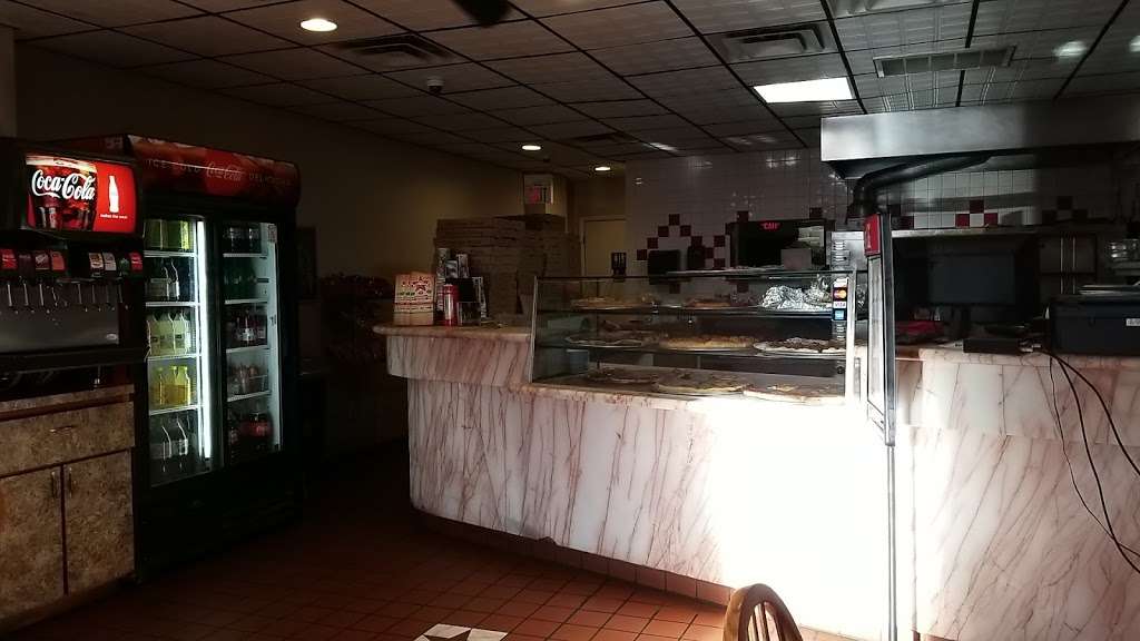 Red Star Pizza 3 Ewing N.J. | 608 Bear Tavern Rd, Ewing Township, NJ 08628, USA | Phone: (609) 406-1600