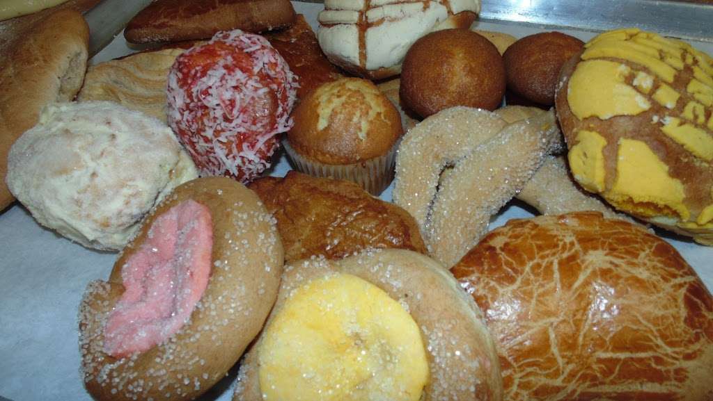 Panaderia Contreras Bakery and Taco Bar | 3570 Morrison Rd, Denver, CO 80219, USA | Phone: (303) 922-3667