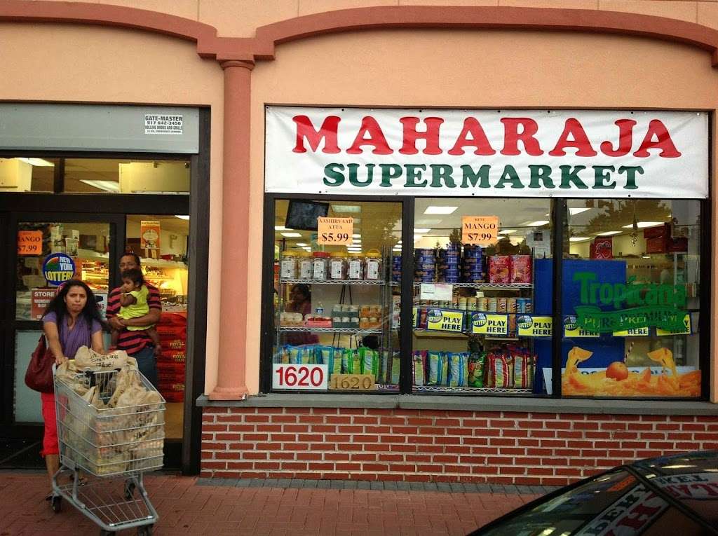 Maharaja Super Market | 1620 Hillside Avenue, North New Hyde Park, NY 11040, United States | Phone: (516) 775-3900