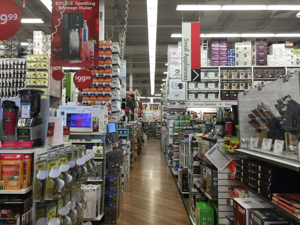 Bed Bath & Beyond | 18815 Bear Valley Rd, Apple Valley, CA 92308 | Phone: (760) 240-4330