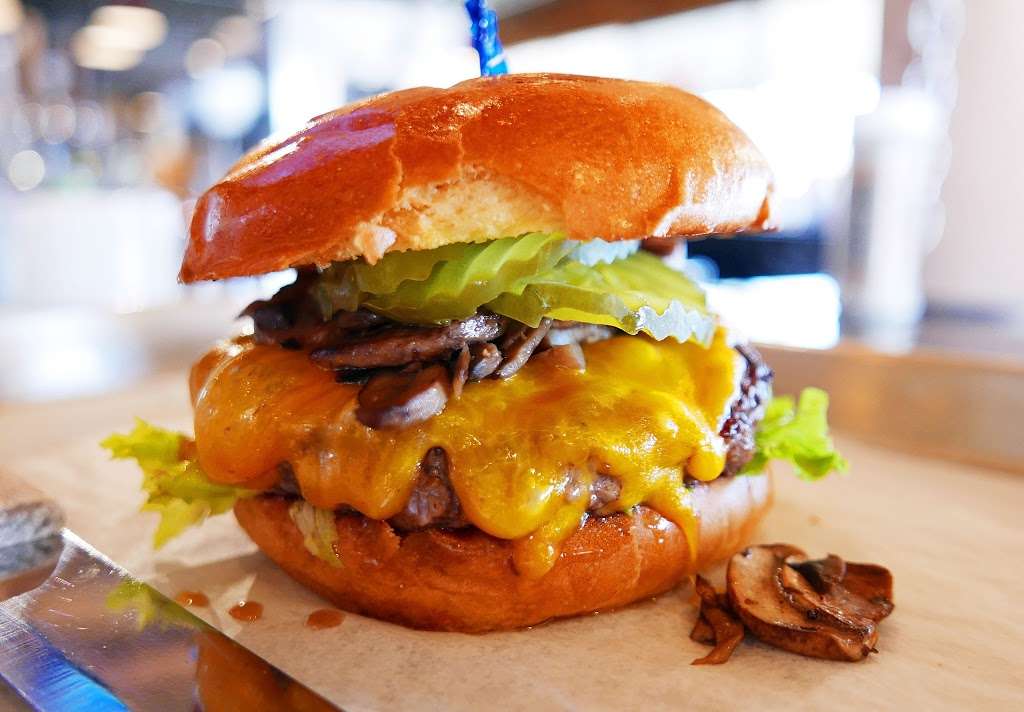 Shadys Burgers & Brewhaha | 9661 Audelia Rd, Dallas, TX 75238, USA | Phone: (469) 726-2920