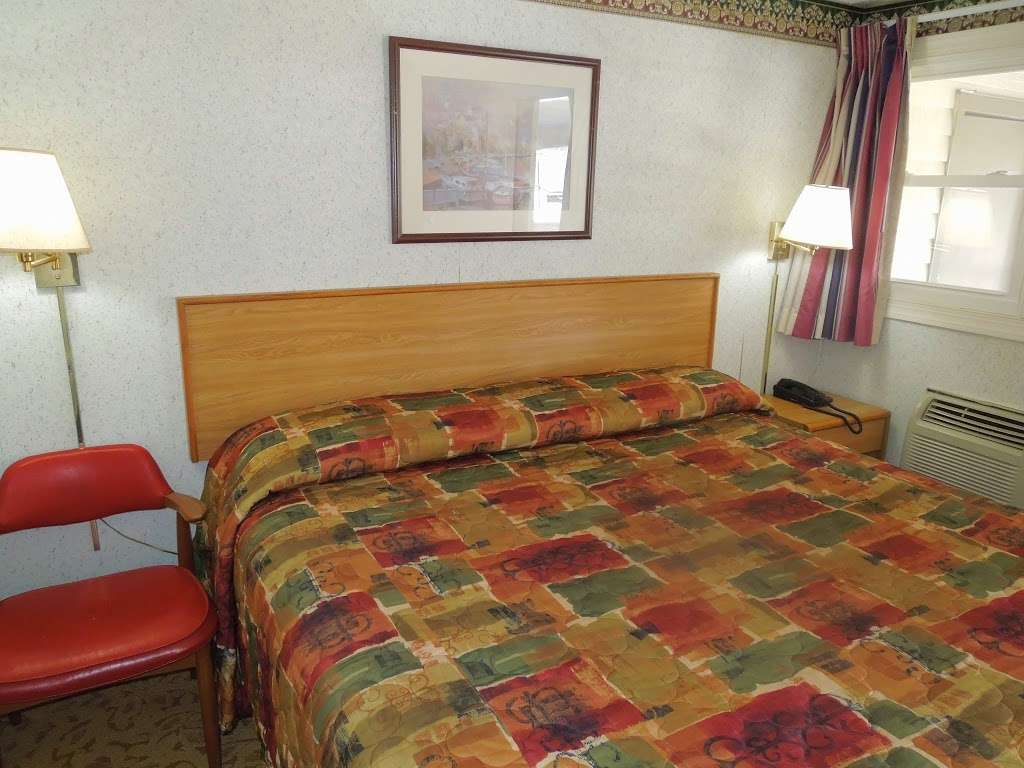 Red Lion Motel | 1797 US-206, Southampton Township, NJ 08088, USA | Phone: (609) 859-0909