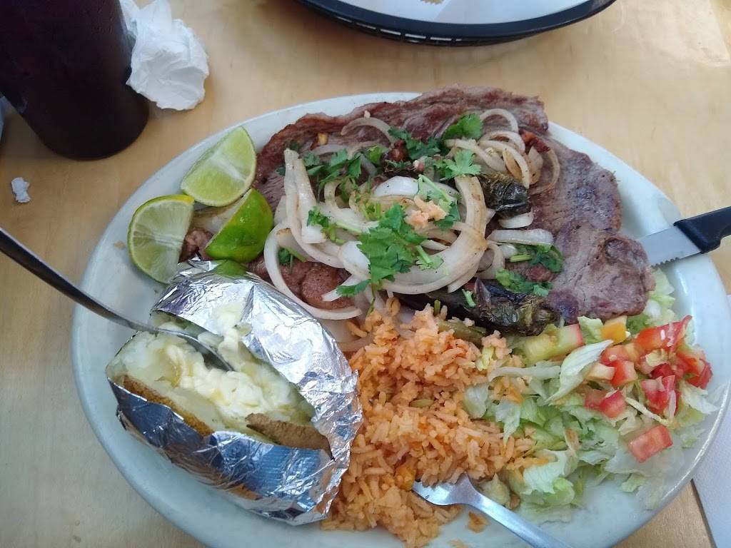 Los Jarrones Mexican Food | 801 E Paisano Dr, El Paso, TX 79901, USA | Phone: (915) 544-9990