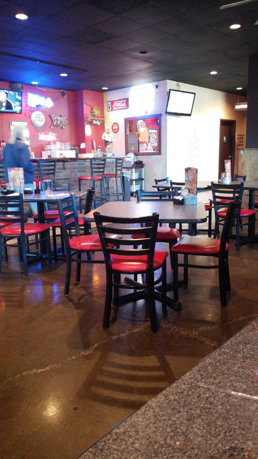 Pizza Shoppe | 2437 NW Prairie View Rd, Platte City, MO 64079 | Phone: (816) 858-5333