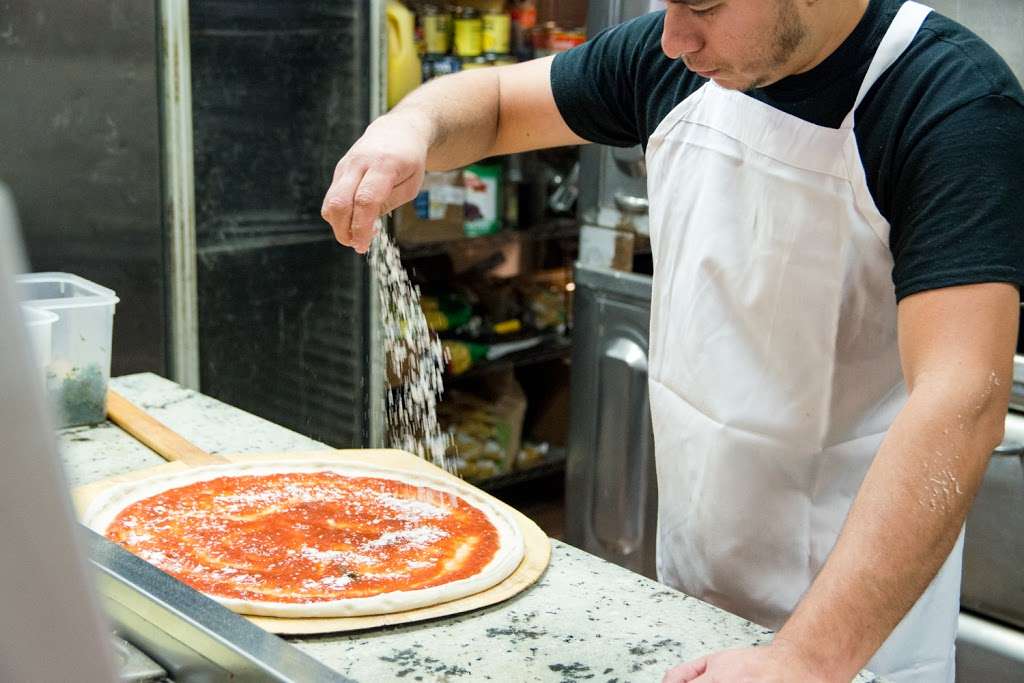 Scotto Pizza | 811 Evesham Ave W, Magnolia, NJ 08049, USA | Phone: (856) 497-4098