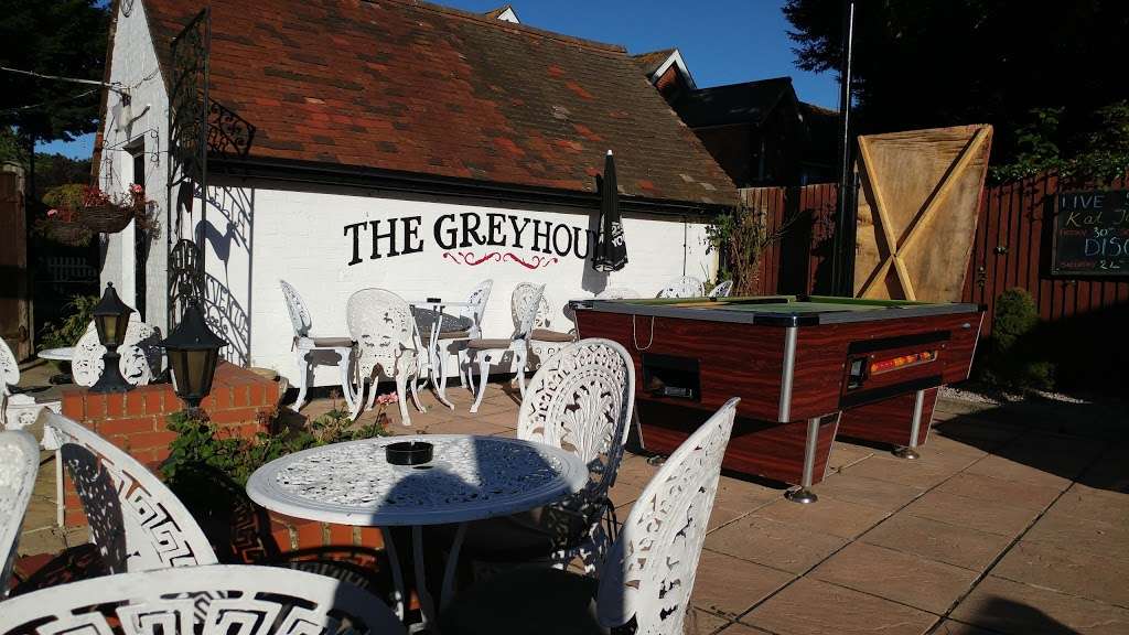 The Greyhound | Plaistow St, Lingfield RH7 6AU, UK | Phone: 01342 832147