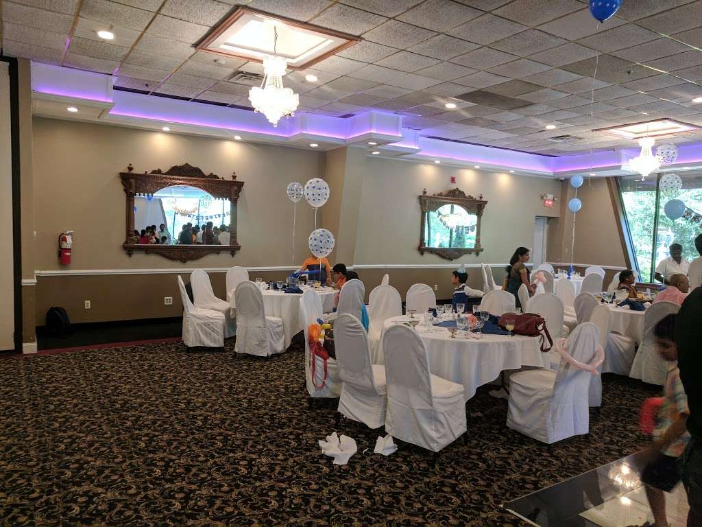 Rasoi III Restaurant | 620 Georges Rd, Monmouth Junction, NJ 08852, USA | Phone: (732) 329-6540