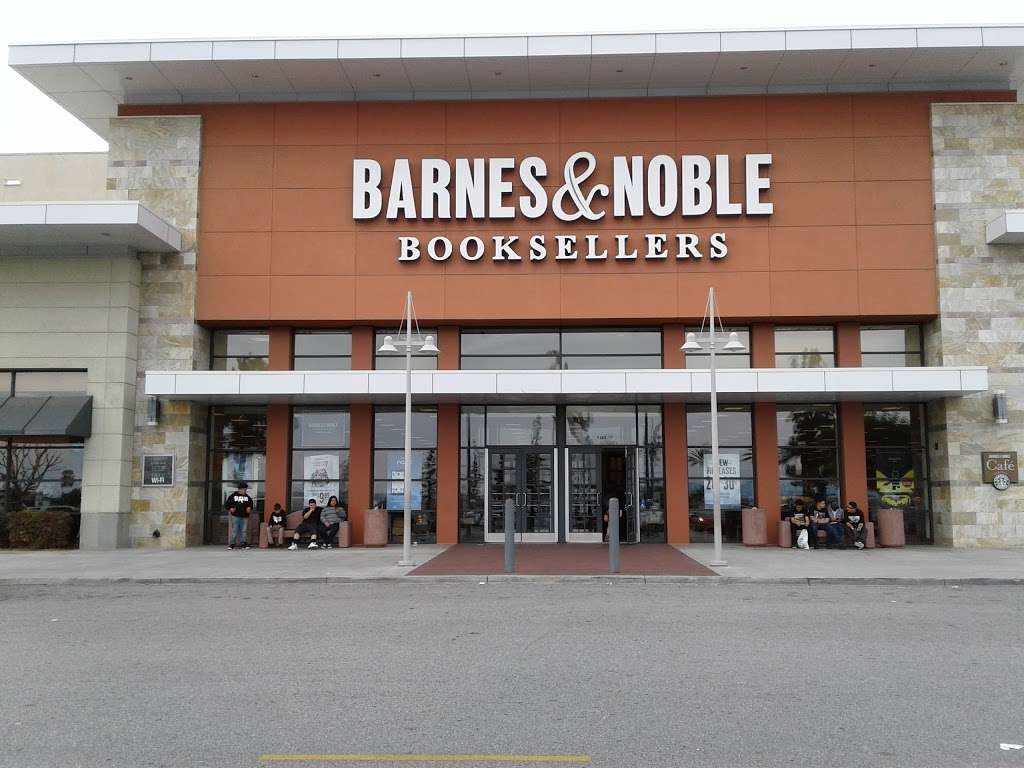 Barnes & Noble | 5183 E Montclair Plaza Ln, Montclair, CA 91763, USA | Phone: (909) 399-1966