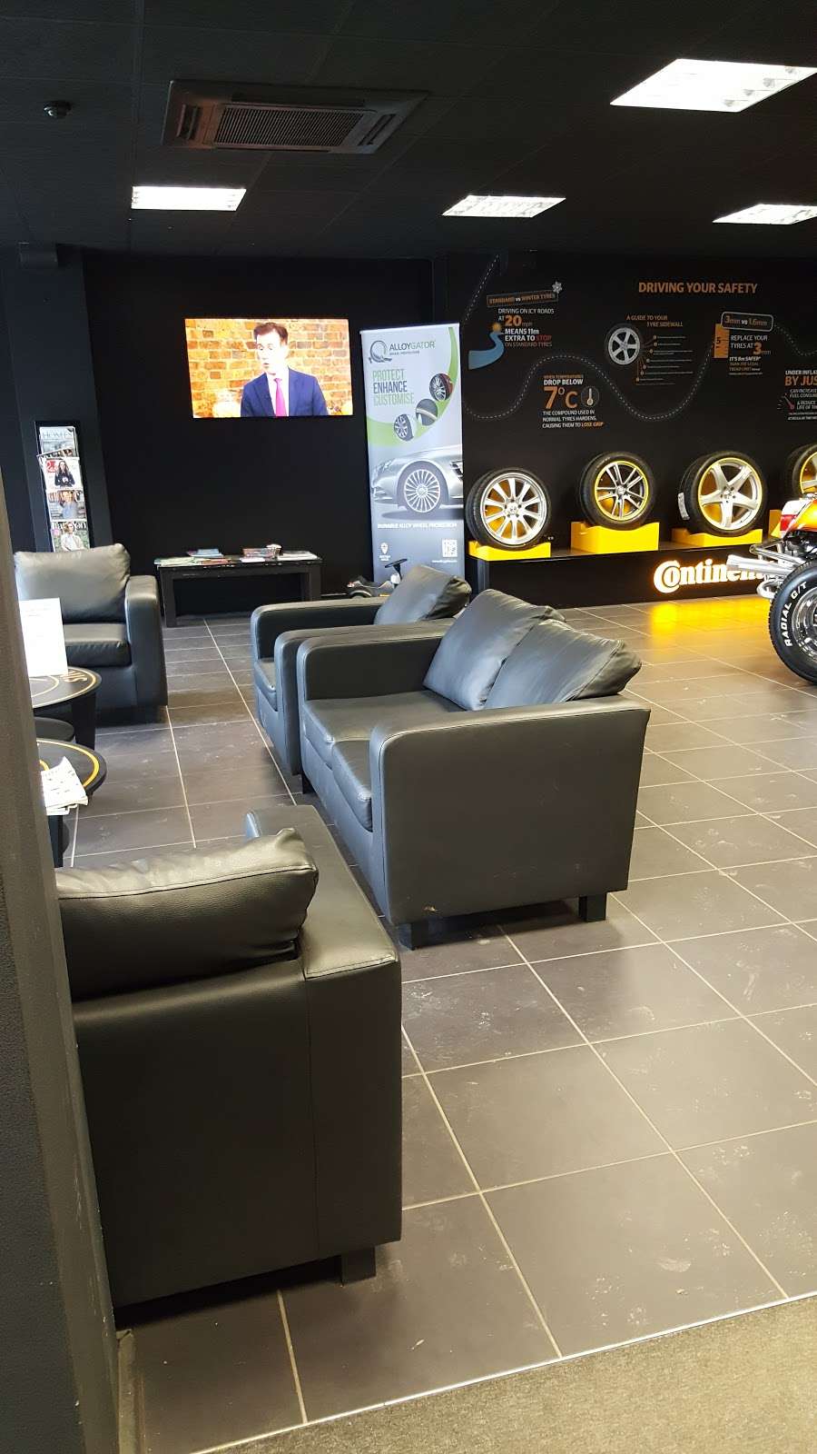 Tadworth Tyre Specialists | 90 The Avenue, Tadworth KT20 6WE, UK | Phone: 01737 813694