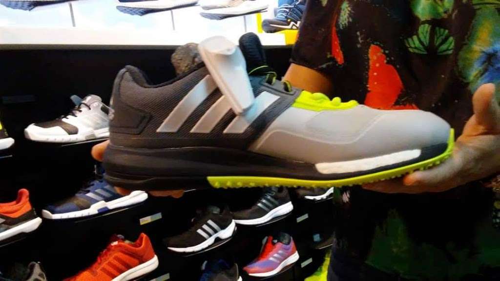 Adidas | 226 8th St, Miami Beach, FL 33139 | Phone: (305) 673-8317