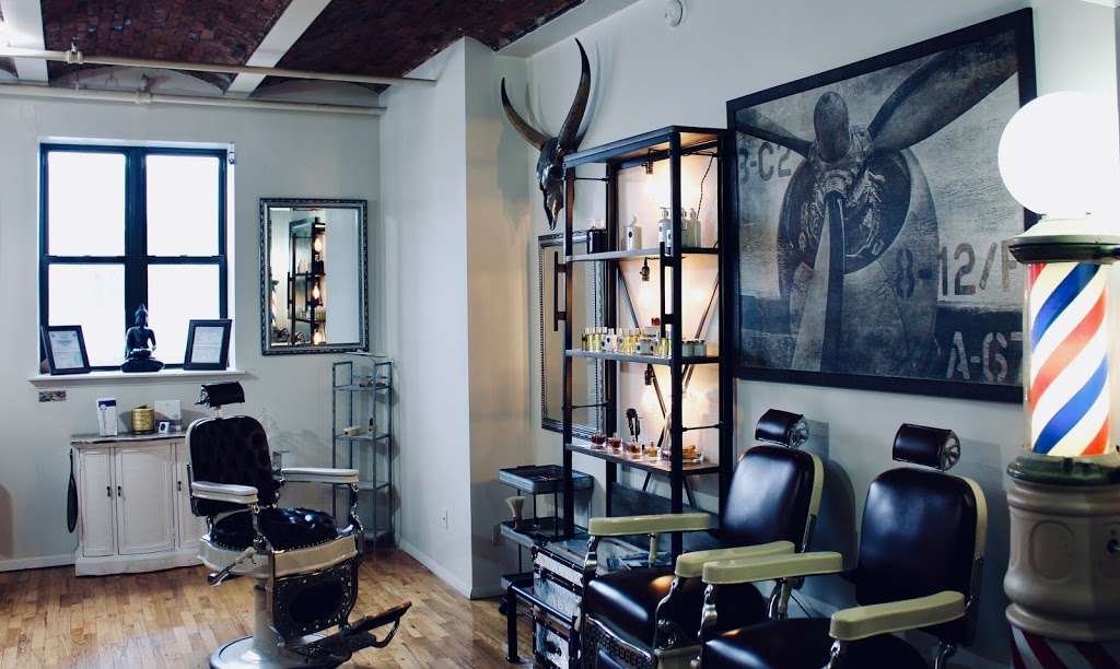 The Pewter Club Barber Spa - hair care  | Photo 7 of 10 | Address: 840 River Rd Suite 203, Edgewater, NJ 07020, USA | Phone: (201) 282-4213