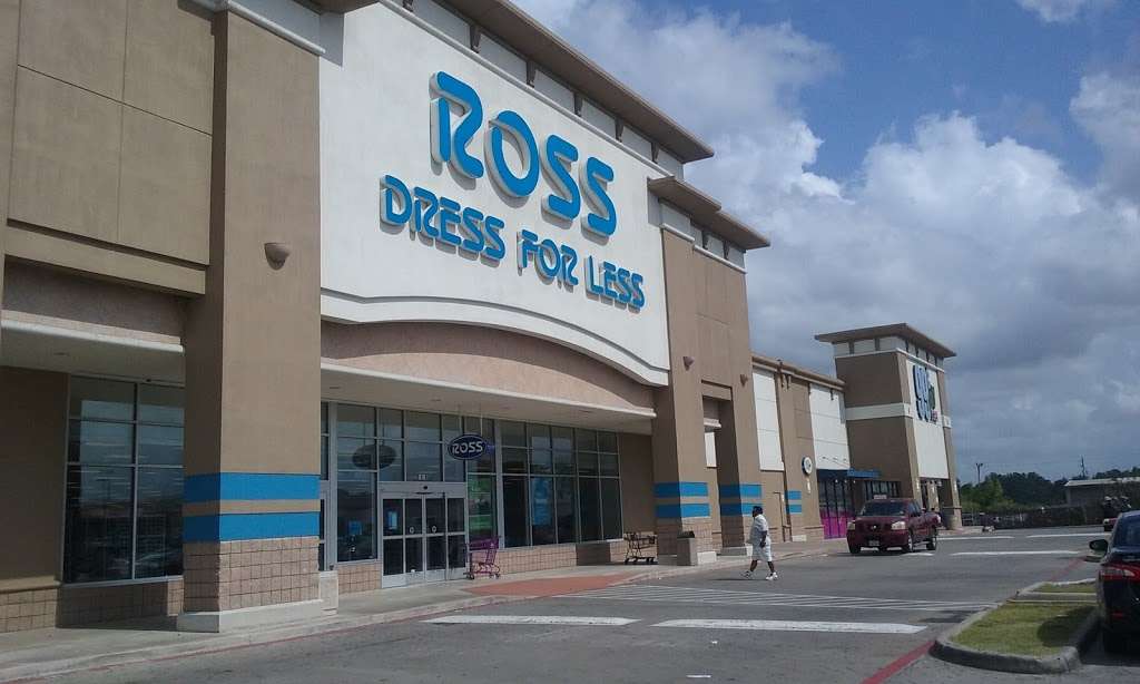 Ross Dress for Less | 10706 Eastex Fwy, Houston, TX 77093, USA | Phone: (713) 697-0440