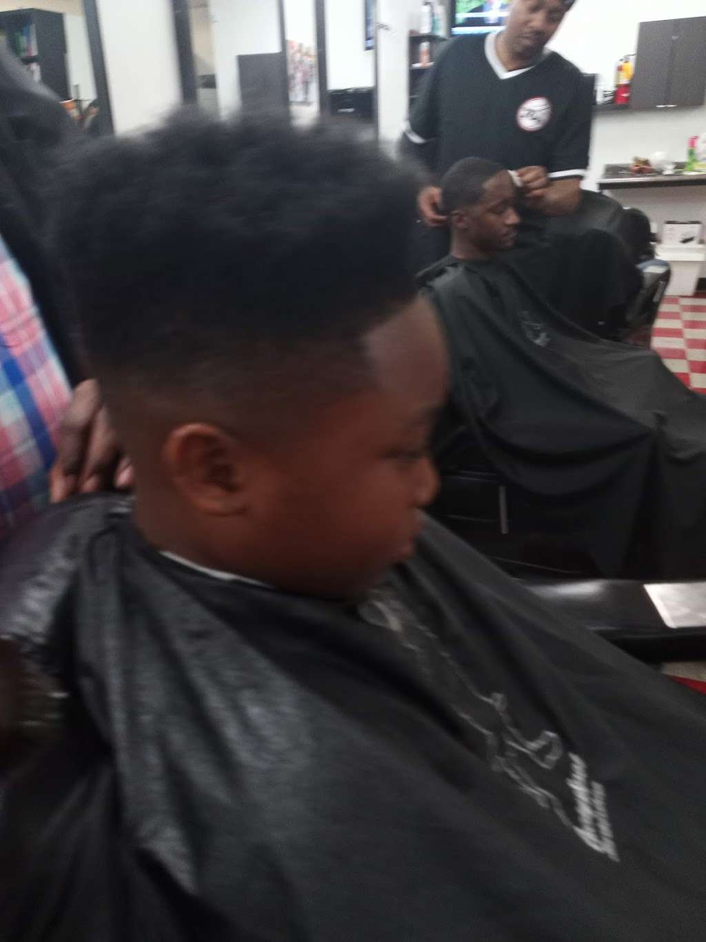 Da Lucky Spot Barbershop | 3720 N Tryon St, Charlotte, NC 28206 | Phone: (704) 333-7325