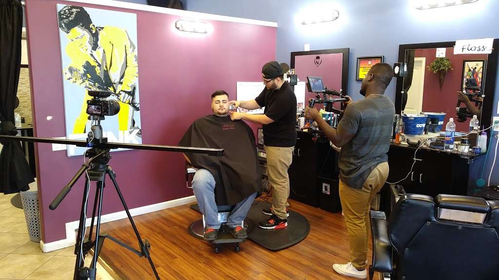 Upscale Barber Salon | 3515 W Southern Ave, Phoenix, AZ 85041 | Phone: (602) 268-2887