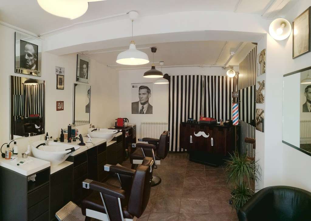 The Italian Barber Shop | 105 Epping New Rd, Buckhurst Hill IG9 5TQ, UK | Phone: 020 8506 1811