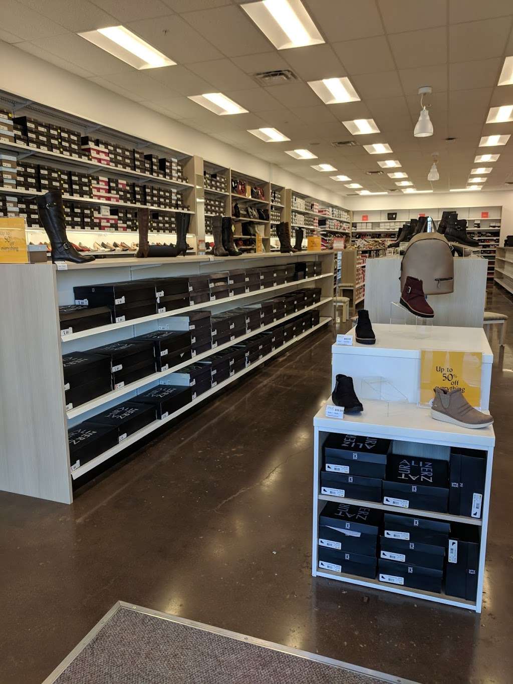 Naturalizer Outlet | 690 Ventura Blvd #142, Camarillo, CA 93010, USA | Phone: (805) 465-1919