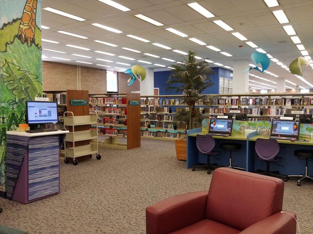 Garland Central Library | 625 Austin St, Garland, TX 75040, USA | Phone: (972) 205-2500