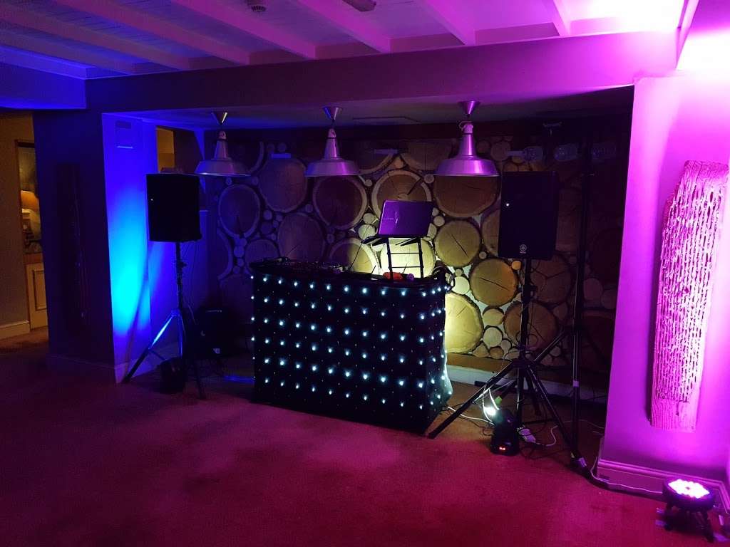 Source Music - DJs - Playlist Creation - Equipment Hire Hertford | 12 Kingsway, Ware SG12 0QT, UK | Phone: 07985 733909