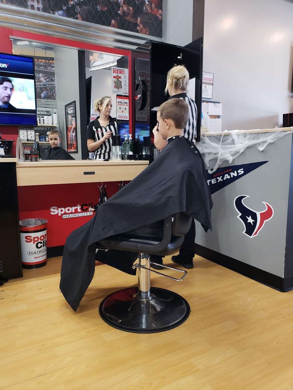 Sport Clips Haircuts of Buffalo Springs | 20212 Eva St Suite #230, Montgomery, TX 77356, USA | Phone: (936) 597-4550