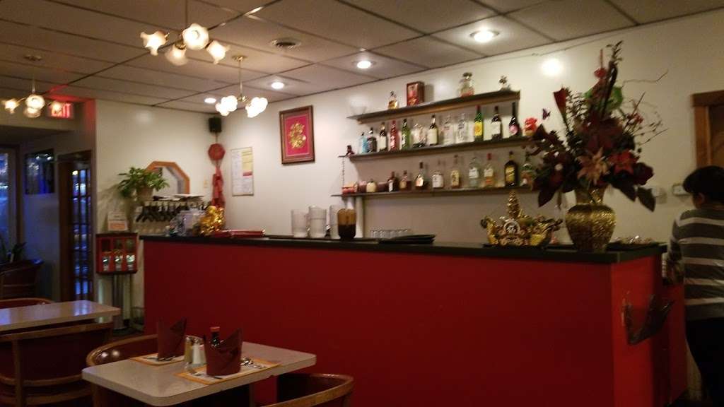 Red Fortune Chinese Restaurant | 117 Oak St, Bonner Springs, KS 66012, USA | Phone: (913) 441-1988