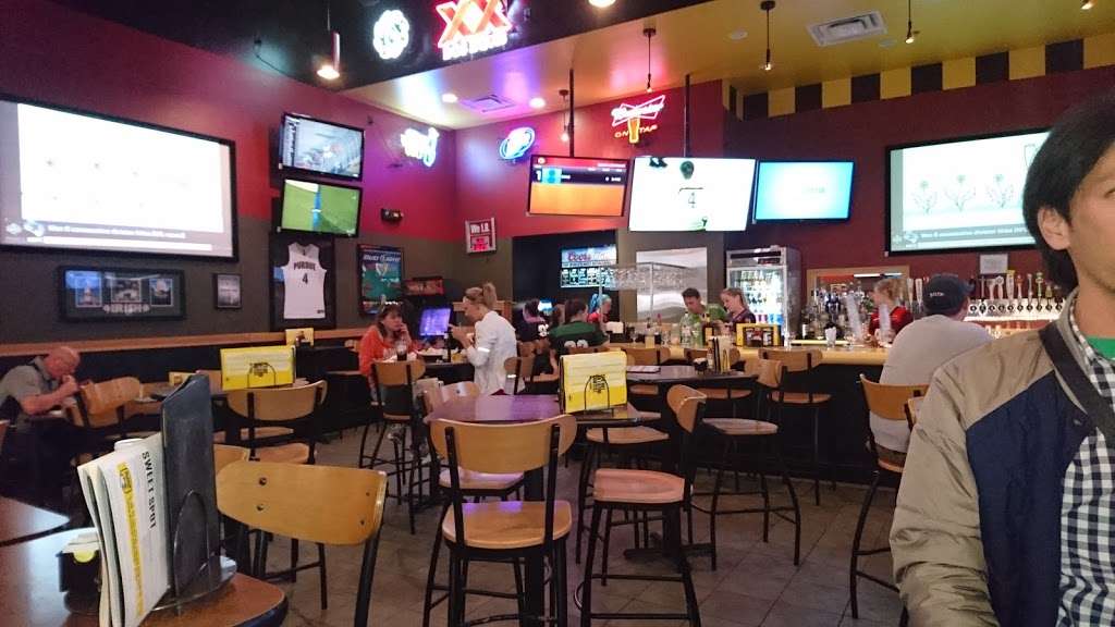 Buffalo Wild Wings | 1310 Indianapolis Rd, Greencastle, IN 46135 | Phone: (765) 653-6486