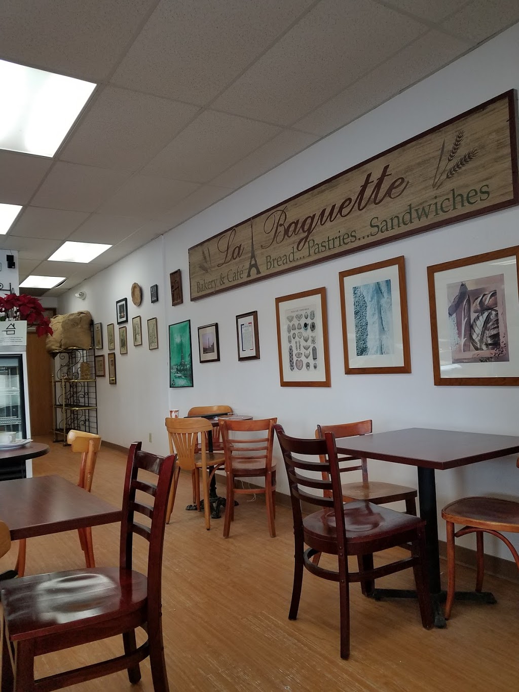 La Baguette | 7424 Mineral Point Rd, Madison, WI 53717, USA | Phone: (608) 827-6775