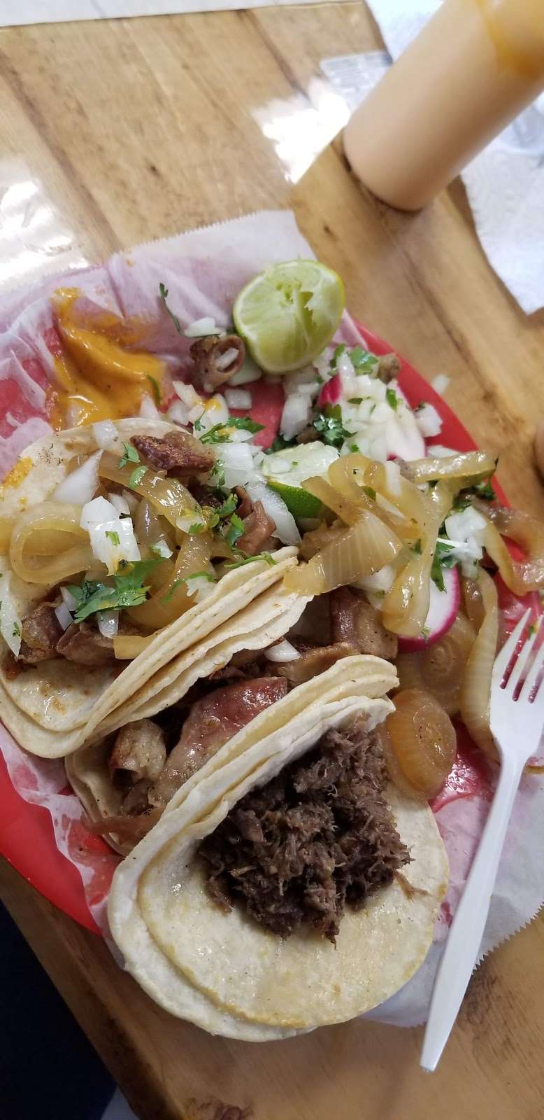 Fitos Tacos De Cabeza | 2950 W Davis St, Dallas, TX 75211, USA | Phone: (972) 685-6780