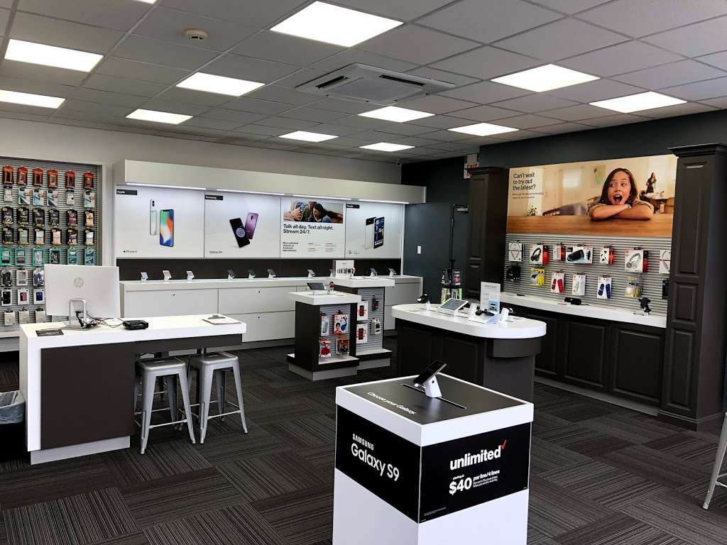 Verizon Authorized Retailer – BH Wireless LLC | 11 W Main St, Pawling, NY 12564, USA | Phone: (845) 493-0225