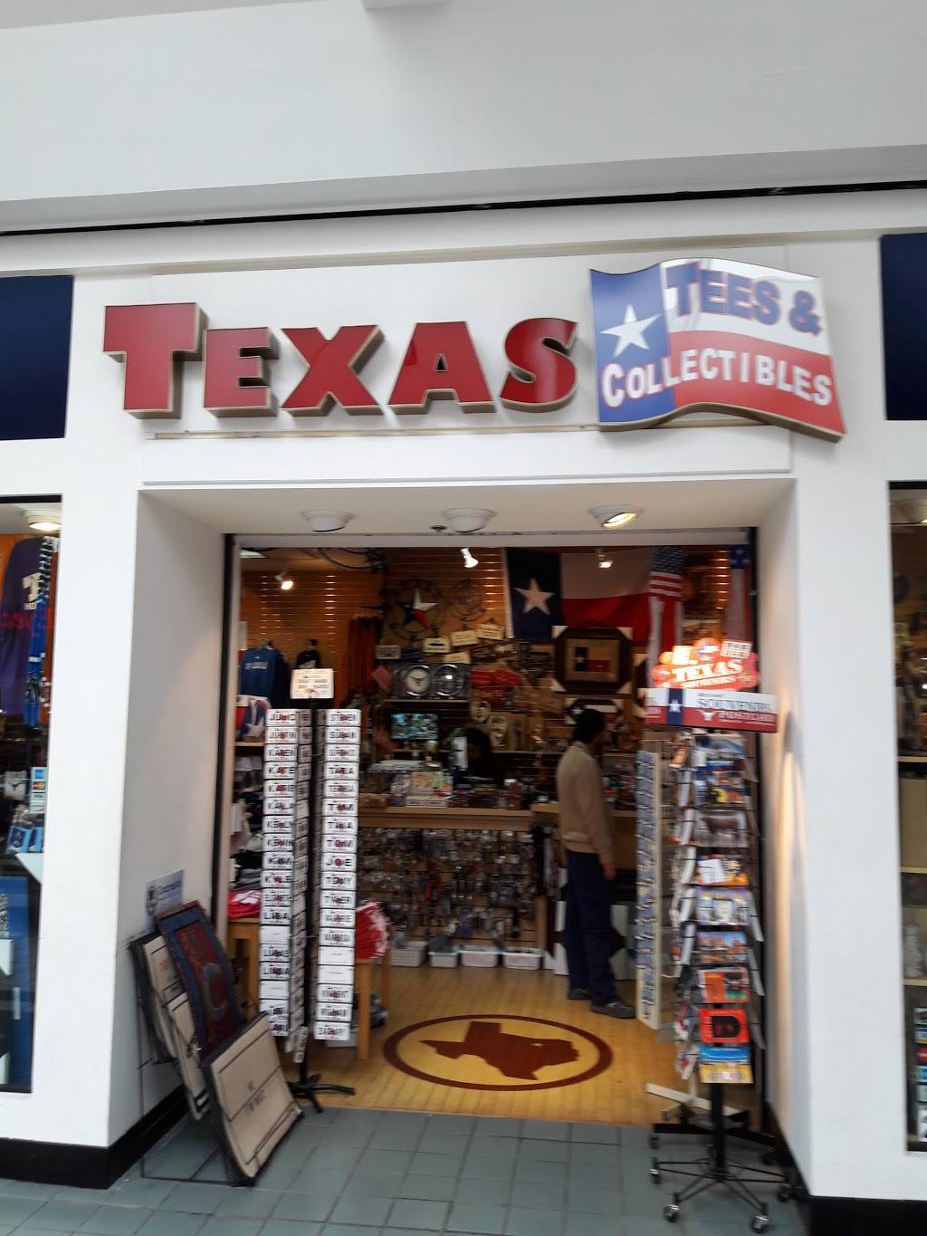 Texas Tees & Collectibles | 2413 Irving Mall, Irving, TX 75062, USA | Phone: (972) 258-4141