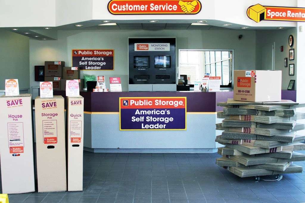 Public Storage | 11216 Northwest Hwy, Dallas, TX 75238, USA | Phone: (972) 763-5475