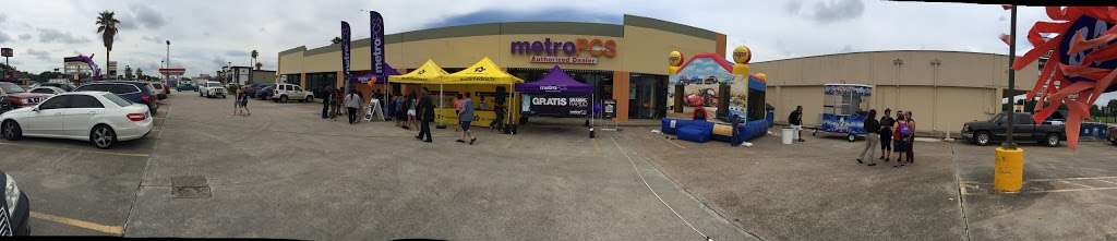 Metro by T-Mobile | 2028 9th Ave N Suite 200, Texas City, TX 77590, USA | Phone: (409) 229-1274