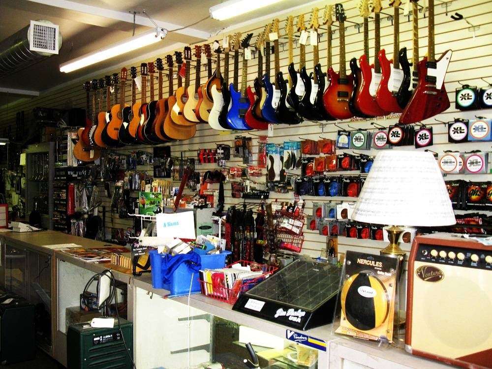 Poppas Music Music | 168 Jericho Turnpike, Mineola, NY 11501, USA | Phone: (516) 747-5107