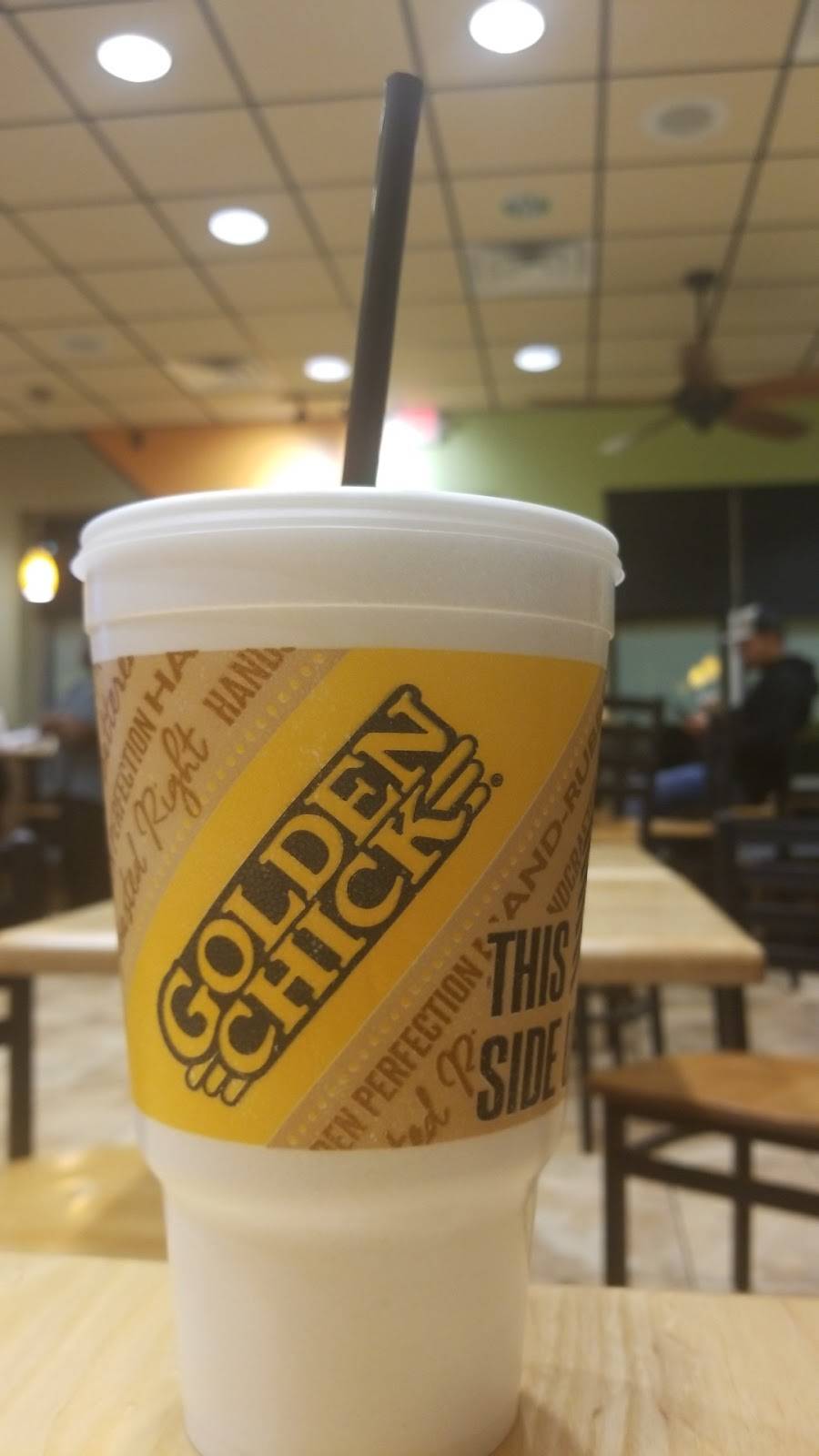 Golden Chick | 2820 E Berry St, Fort Worth, TX 76105, USA | Phone: (682) 841-0278