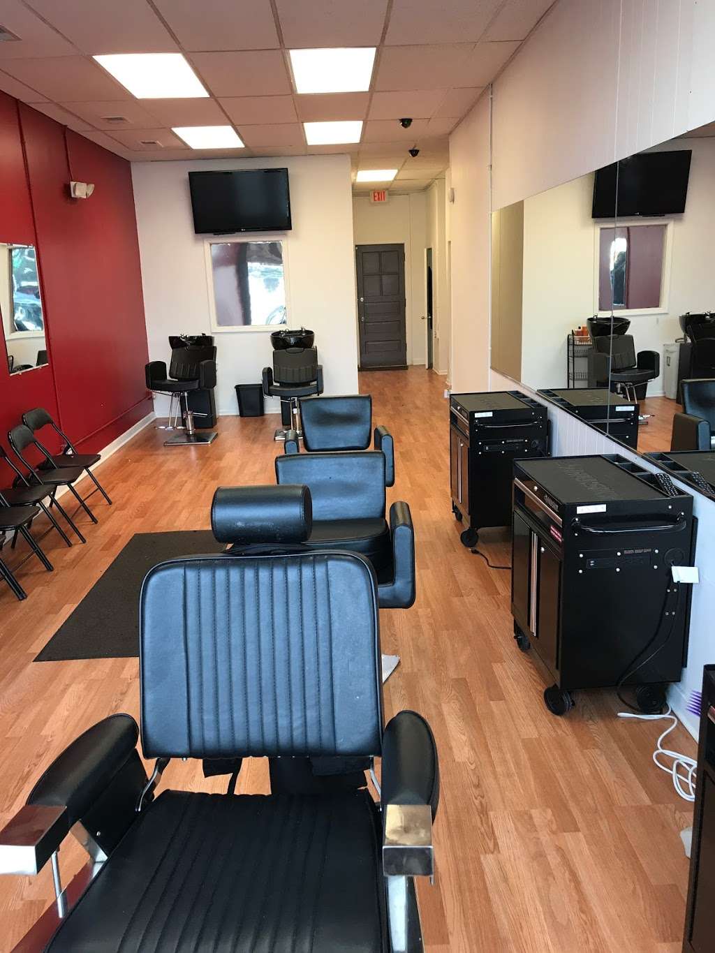 Oak Park Barber Salon | 6149.5 North Ave, Oak Park, IL 60302 | Phone: (708) 628-3189