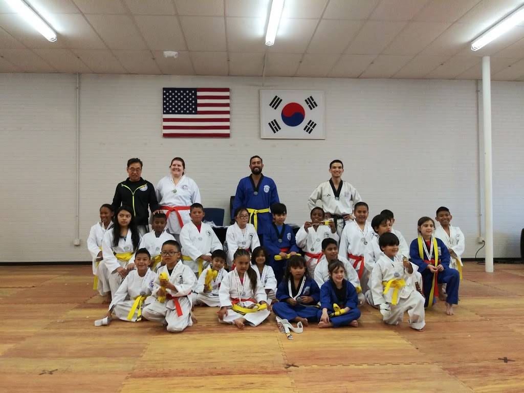 Han Lees Taekwondo Academy | 10690 Del Mar Pkwy, Aurora, CO 80010, USA | Phone: (303) 416-5500