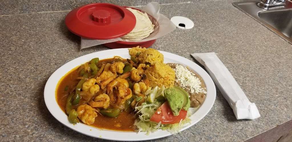 Antojitos La Mexicana | 4550 Rock Springs Rd, Apopka, FL 32712, USA | Phone: (407) 703-7394