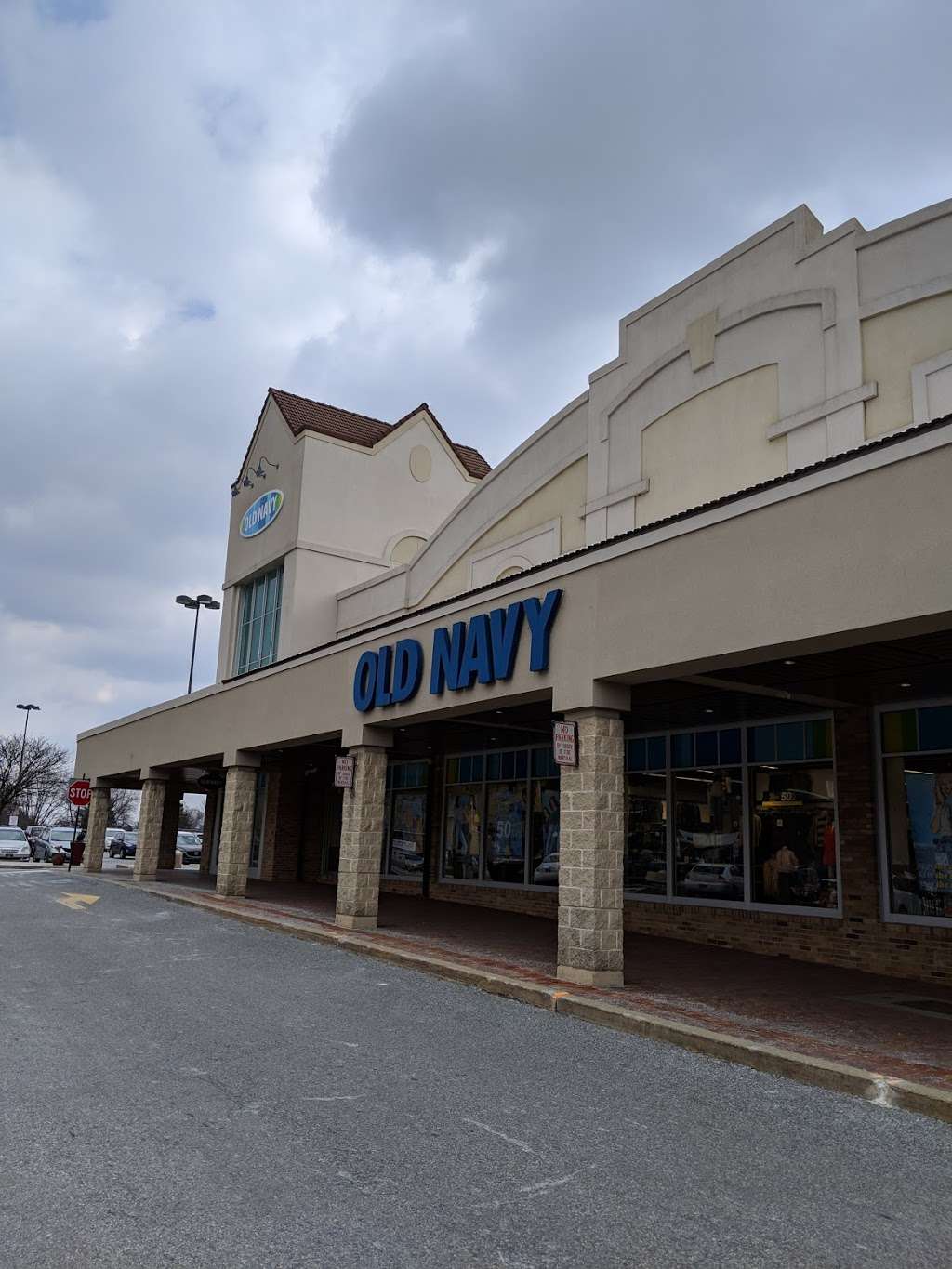 Wynnewood Shopping Center | 50 E Wynnewood Rd, Wynnewood, PA 19096, USA | Phone: (877) 265-7417