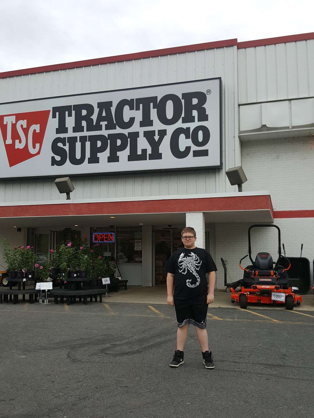 Tractor Supply Co. | 775 NJ-23, Sussex, NJ 07461, USA | Phone: (973) 875-7087