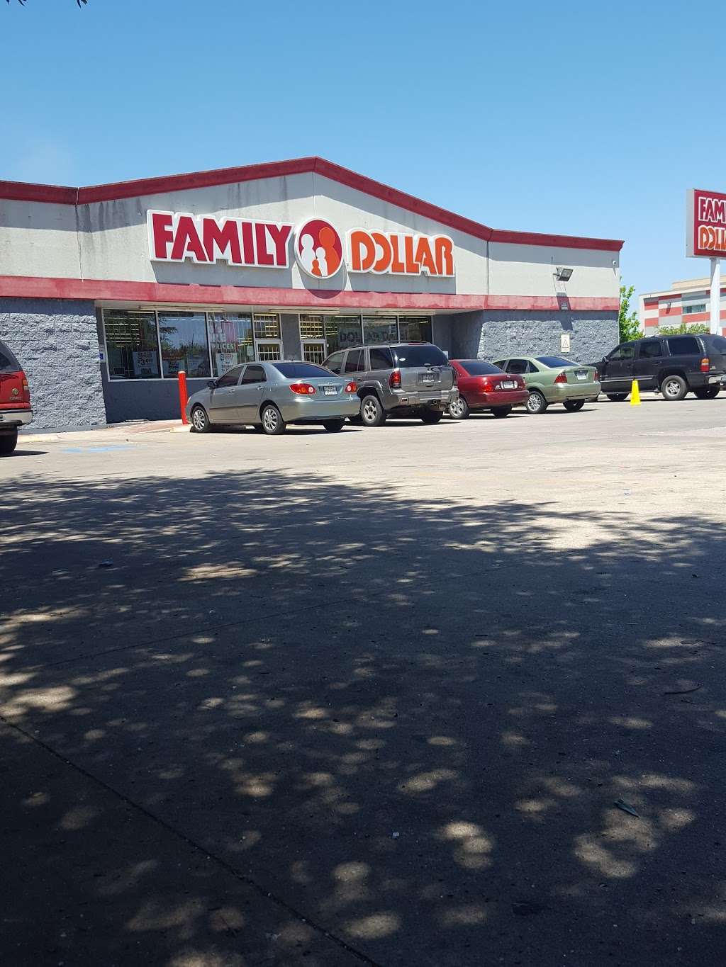 Family Dollar | 9605 Irvington Blvd, Houston, TX 77076, USA | Phone: (713) 694-6936