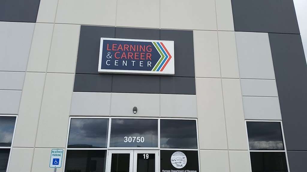 Logistic Park Learning & Career Center | 30750 W 193rd St,, Edgerton, KS 66021, USA | Phone: (913) 469-3836