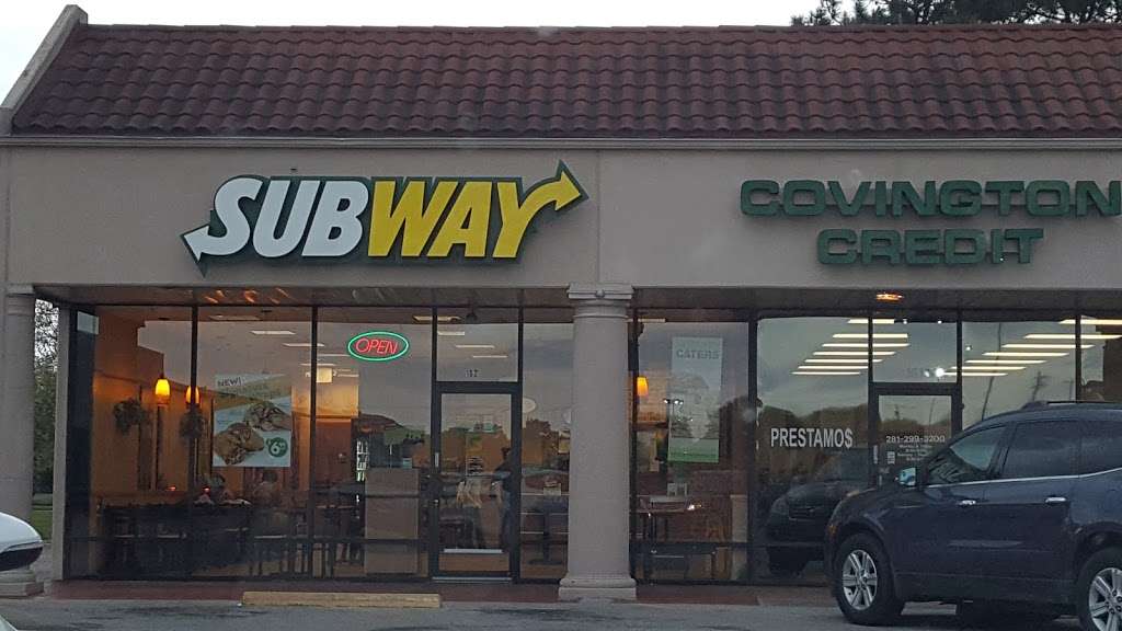 Subway Restaurants | 2625 South Loop 35 #162 Meadow Park Shopping Center, Alvin, TX 77511, USA | Phone: (281) 756-0400