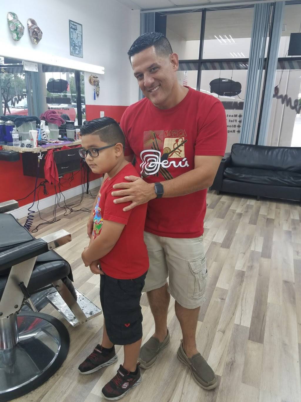 Alex xtreme barbershop "barberia" | 15649 SW 88th St #1103, Miami, FL 33196, USA | Phone: (305) 382-3001