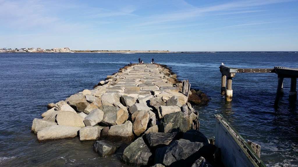 Oscar E. McClinton Waterfront Park | 201 N New Hampshire Ave, Atlantic City, NJ 08401, USA | Phone: (609) 625-8219