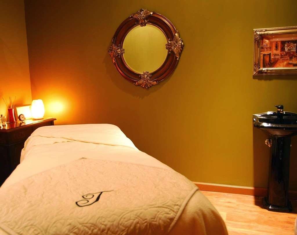 Tranquility Salon and Spa of Voorhees | 154 NJ-73, Voorhees Township, NJ 08043, USA | Phone: (856) 809-9410