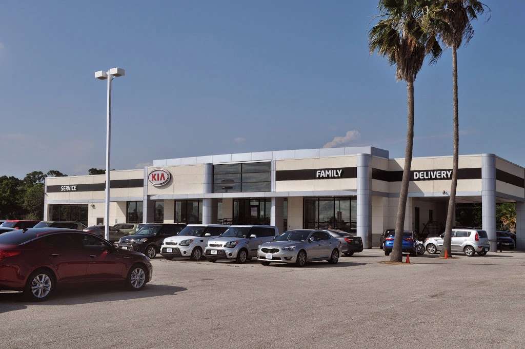 Gay Family Kia | 3001 Gulf Fwy, Dickinson, TX 77539, USA | Phone: (832) 769-4379