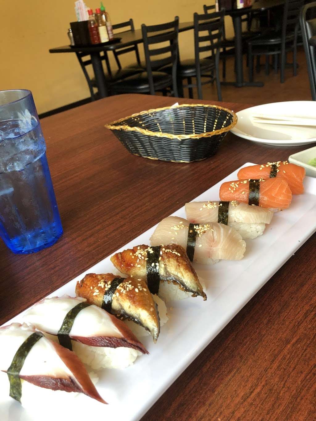 JJ Sushi & Pho | 111 W Olive Dr Suite E, San Ysidro, CA 92173, USA | Phone: 619 690 1888