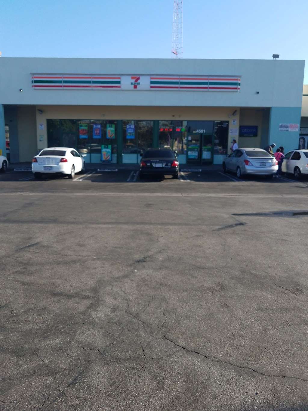 7-Eleven | 4501 W Martin Luther King Jr Blvd, Los Angeles, CA 90016, USA | Phone: (323) 298-1889