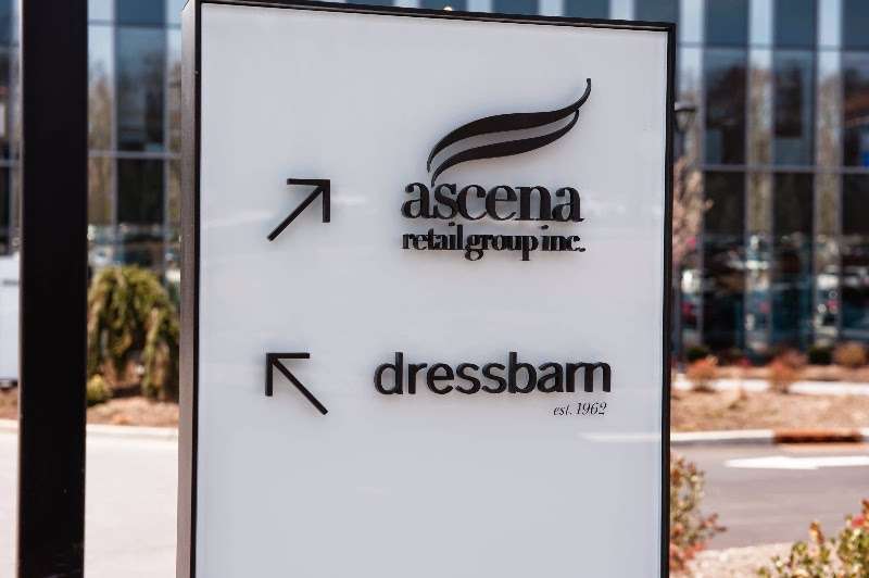 ascena retail group corp office / dressbarn | 933 MacArthur Blvd, Mahwah, NJ 07430 | Phone: (551) 777-6000