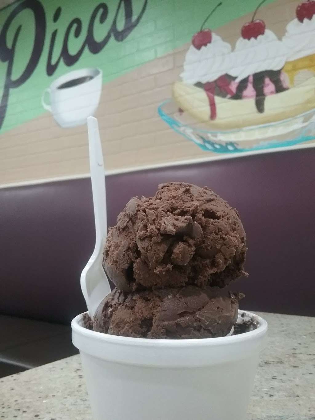 Piccs Ice Cream | 938 Moosic Rd, Old Forge, PA 18518, USA | Phone: (570) 774-3973